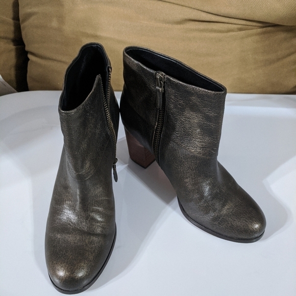 Cole Haan Leather Cassidy Bootie Bronze Metallic Brush Off Boots - size 6 - Picture 1 of 6